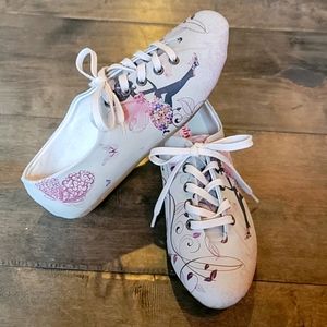 Goby shoes size 38. Super cute